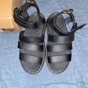 Dr martens black Blaire sandals